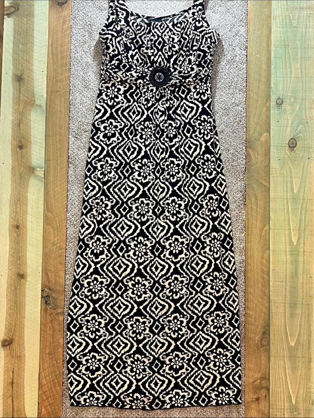 Enfocus Studio Black and Cream Sleeveless Patterned Maxi Dress